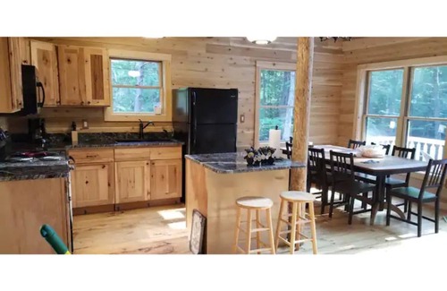 Charlemont Cabin | Bear Creek Cabin