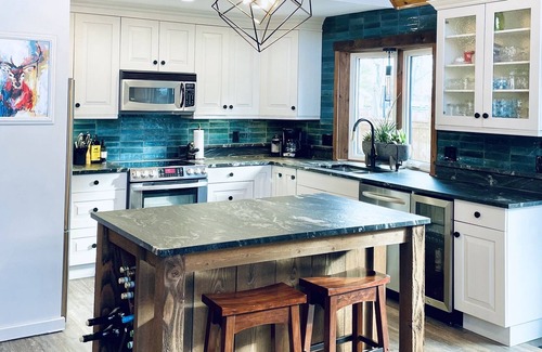 Sylvan Lake Cottage | Bear Summit @ Sylvan Lake