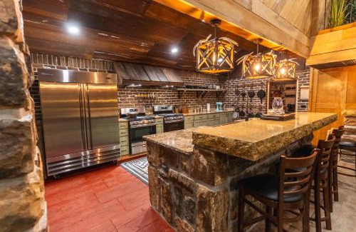 Huntsville House | Bearshield Lodge