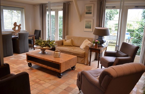 Sleeuwijk Cottage | Beatifull converted barn