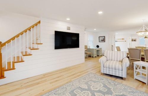 Gloucester House | Beau's Beach House