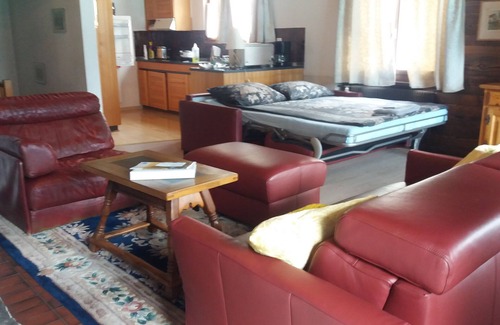 Oberried am Brienzersee Apartment | Beautiful, spacious vacation apartment with access to Lake Brienz. Pet friendly