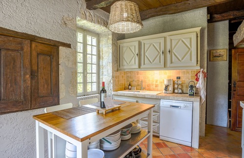 Montcuq House | Beautiful Old Bastide with private pool and heated Nordic bath, near Montcuq