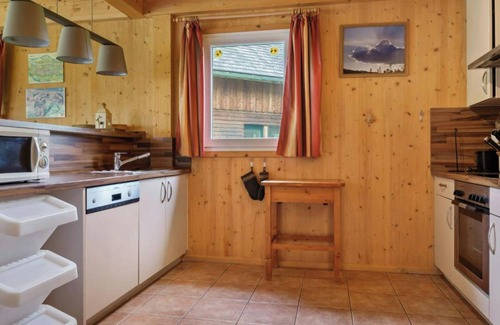 Sankt Georgen am Kreischberg Ski Chalet | Beautiful wooden chalet near ski area with sauna