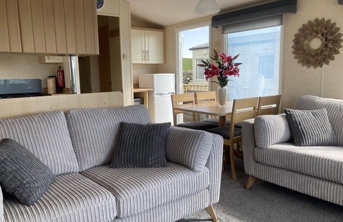 Monreith Cabin | Beautifully Presented 2 Bedroom Static Caravan