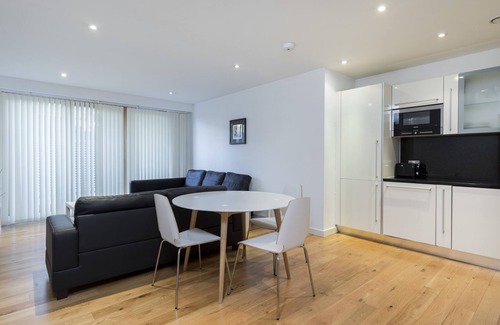 Fairfield Apartment | Beautiful 1 bedroom apartment