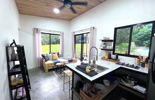 Ojochal House | Beautiful 1-bedroom casita in delightful Ojochal w/WiFi, AC, pool - adults only