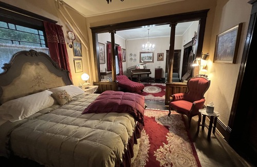 Raton Bed & Breakfast | Beautiful 1894 B&B. Sleeps up to 13 Contact for whole property!