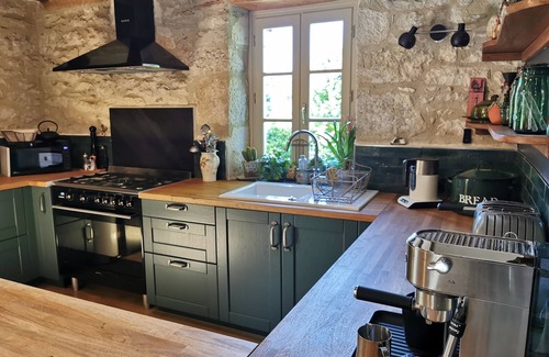 Meyronne House | Beautiful 18th Century Farmhouse in the Dordogne,sleeps 2, 4 or 8,with pool