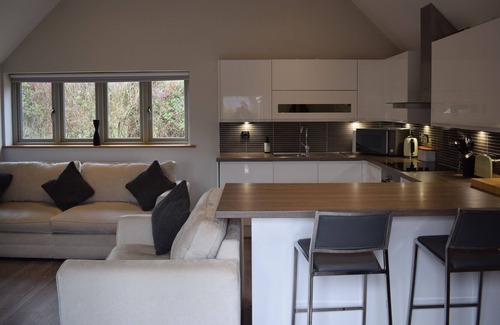 Oldland Common Cottage | Beautiful 1bed Cottage with view, near NEC/Airport