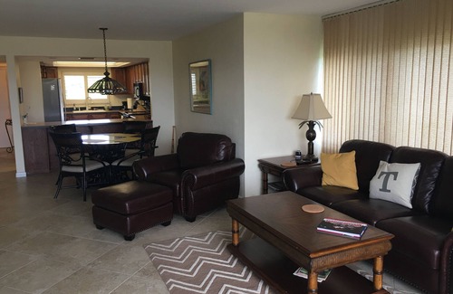 McGregor Condo | Beautiful 2/2 condo in gated community on the River