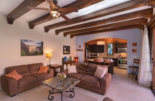 Nopolo House | Beautiful 2 BD & 2.5 BA with Private Pool amazing views!