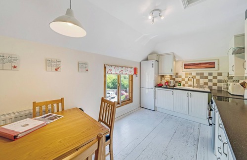 Burgh Island House | Beautiful 2 bed rural barn close to Bigbury on Sea. Golf, Beaches & Countryside