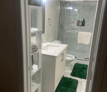 Halton Regional Municipality Apartment | Beautiful 2-bedroom basement apartment in center of Milton