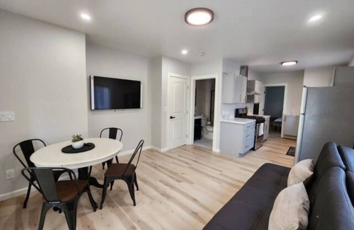 South Berkeley Apartment | Beautiful 2 BR - Walk to UCB