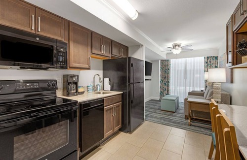 Ash Resort | Beautiful 2 Bedroom Suite at Towers on the Grove, Myrtle Beach.