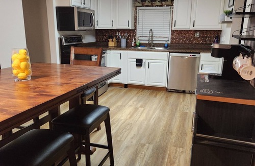 Wintersville House | Beautiful 3-bd Country Smart Home with Private surroundings in Steubenville