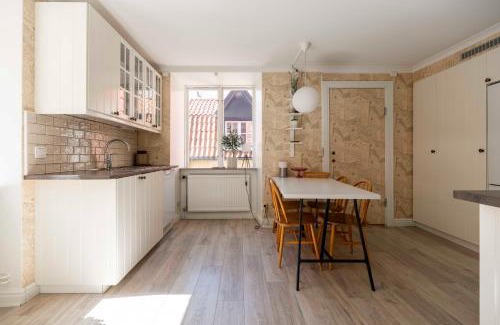 Innerstaden Apartment | Beautiful 3 bedroom apartment in heart of Visby