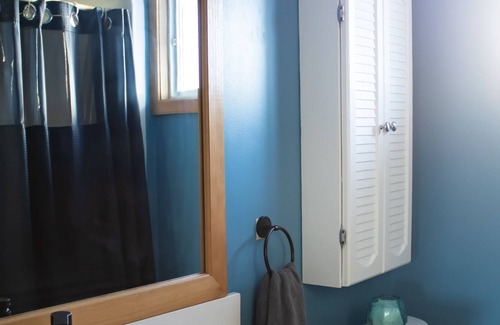 Strong Cottage | Beautiful 3 Bedroom Cottage located on Deer Lake!