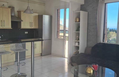 Caucade Apartment | Beautiful 3-room apartment, sea view