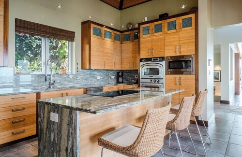 Fountain Villa | Beautiful 3 story 8,000 sq ft Oceanside Mansion