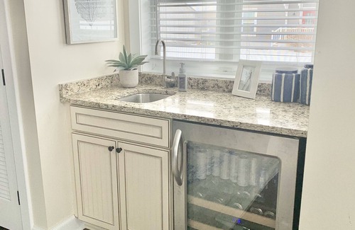 Summit Station House | Beautiful 3 story home on the lake, master suite's on 1st & 3rd floors.