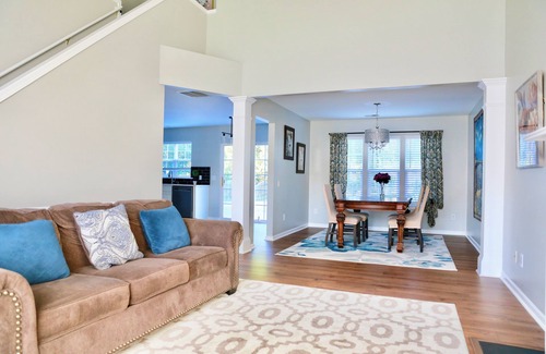 Provincetowne House | Beautiful 3BR Retreat in the Heart of Ballantyne – Near Uptown & CLT Airport