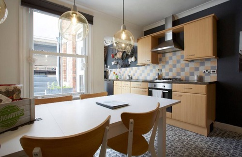 Harrogate City Centre House | Beautiful 4 bed Townhouse - Central Harrogate/HIC!