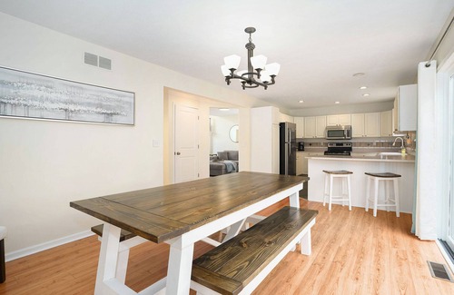 Macatawa House | Beautiful 4 Bedroom Family home. Minutes to downtown Holland & Saugatuck!