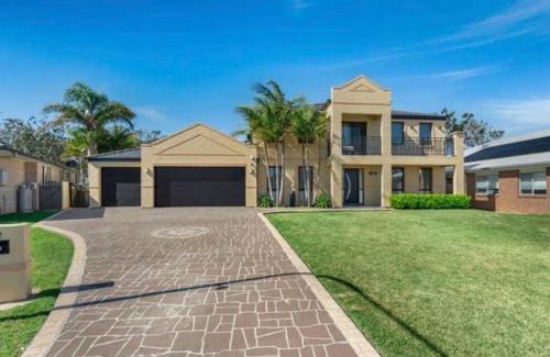 Sanctuary Point House | Beautiful 5 bedroom house in Jervis Bay