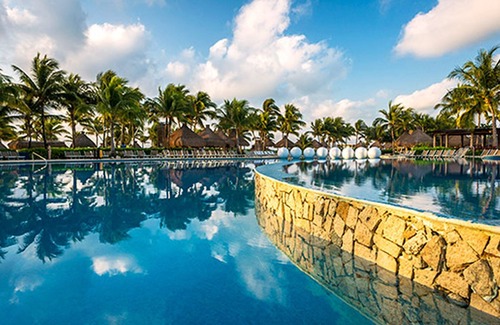 Maroma Apartment | BEAUTIFUL 5 STAR GRAND MAYAN 2 Bedroom Suite comes with a most beautiful resort