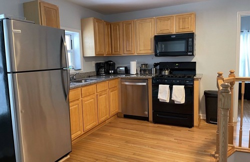 Mountain Dale House | Beautiful 7 Bedroom home on family farm, perfect for a large group