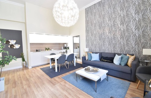 Csarnok negyed Apartment | Beautiful 8 bedroom/8 bathroom