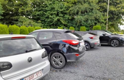 Engreux House | Beautiful and Authentic Cottage