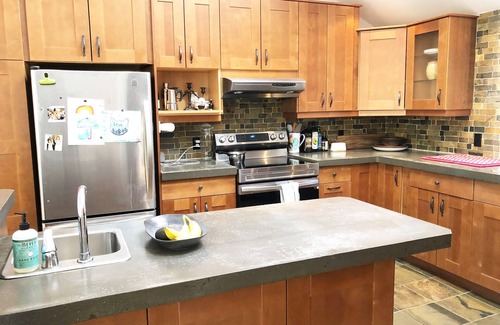 Mount Currie Ski Chalet | Beautiful and bright 4 bdrm chalet. Extreme comfort surrounded by nature’s best!