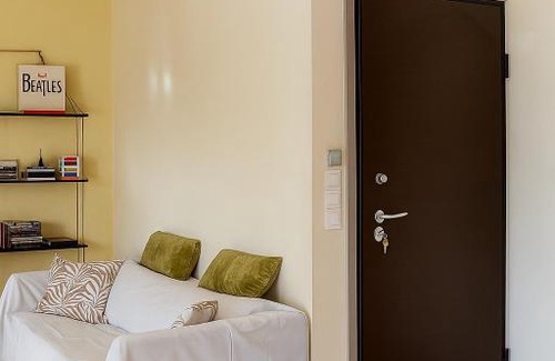 Korinthos Apartment | Beautiful and comfortable apartment by the sea
