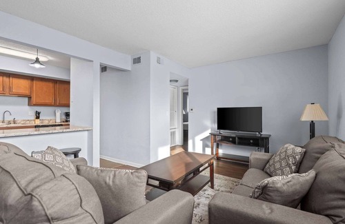 Springfield Apartment | Beautiful and Cozy Apartment in Springfield- 2 Bedroom