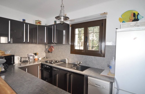 L'Escala Villa | Beautiful and modern house 500 meters from the beach and with sea views