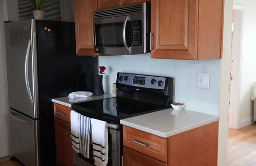 North Lauderdale House | BEAUTIFUL AND QUIET 1/1 HOME ALL TO YOURSELF