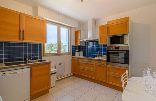Morbihan Apartment | Beautiful apartment for 6 guests with WIFI, TV, terrace and parking