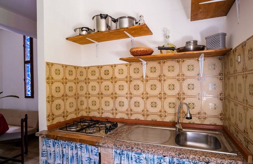 Trappeto Apartment | Beautiful apartment for 4 people with WIFI, TV and parking