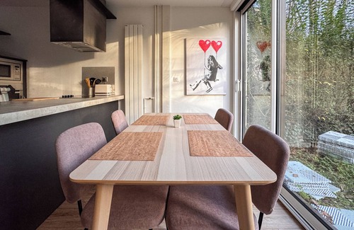 Melun Condo | Beautiful apartment with terrace and garden, Green Cocoon.