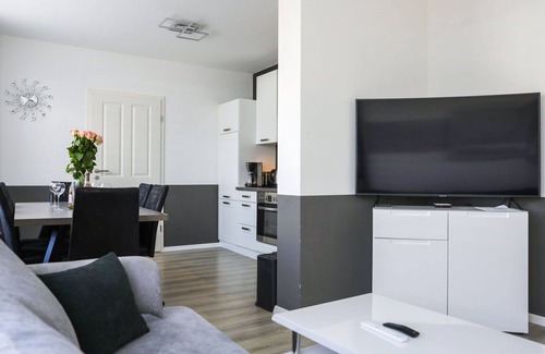 Oberndorf Apartment | Beautiful apartment for 4 people with WIFI, TV, terrace and parking