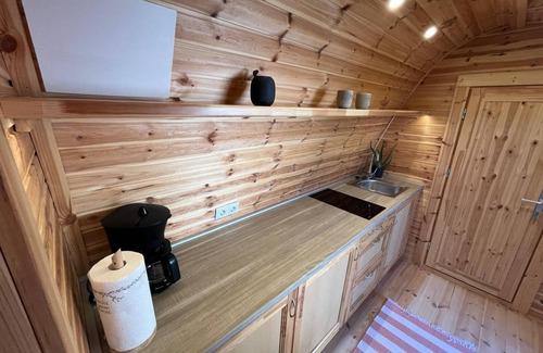 Speinshart House | Beautiful Apartment 2 Tiny House Close to GTA