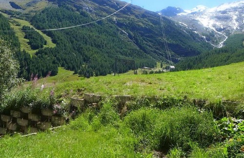 Saas-Fee Apartment | Beautiful apartment for 4 guests with WIFI, balcony and parking