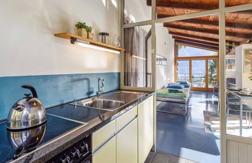 Orselina Apartment | Beautiful apartment for 2 people with WIFI, balcony and parking