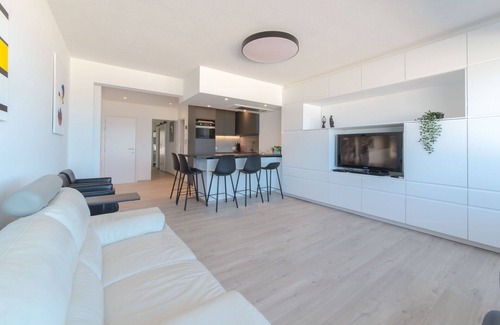 Mariakerke Apartment | Beautiful apartment for 4 guests with WIFI, TV, balcony and parking