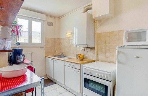 Morbihan Apartment | Beautiful apartment for 4 people with WIFI, TV, balcony, pets allowed and parking