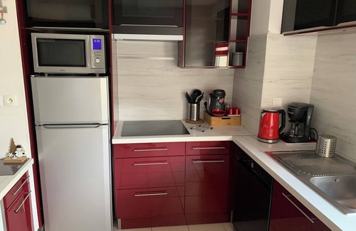 Albertville Apartment | Beautiful apartment T 2 Rez garden with sheltered terrace swimming pool (summer) Fiber