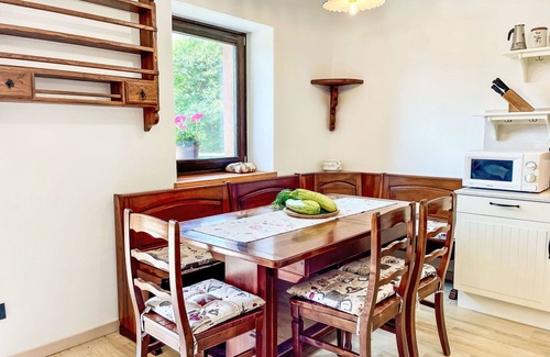 Sorico House | Beautiful apartment in villa for 4 guests with WIFI, TV, patio and pets allowed